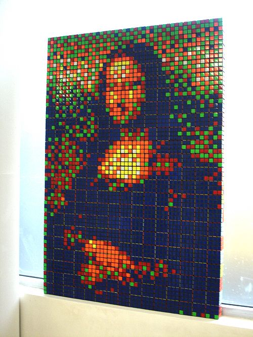 http://master.front.lv/lj/rubik_mona_lisa.jpg
