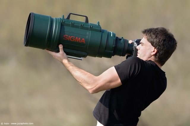 http://cache.gawker.com/assets/images/gizmodo/2009/04/009475l_01.jpg