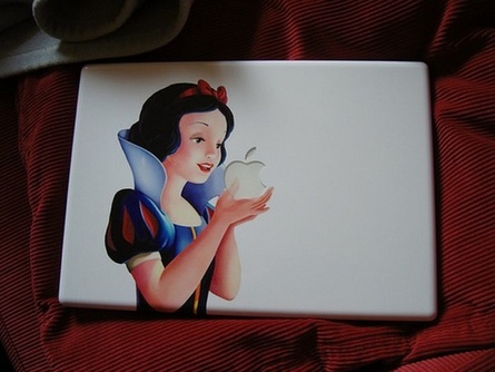 http://data84.sevenload.com/slcom_2/cc/ou/hhhlgfe/chvsllpsojjg.jpg~/Apple-Macbook.jpg