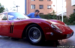http://chzgifs.files.wordpress.com/2011/04/grandtheftautop1.gif