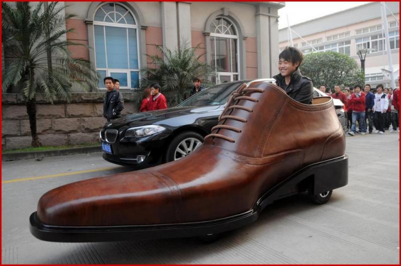 http://sadpanda.cn/wordpress/wp-content/uploads/2011/03/shoe-car-1024x679.jpg