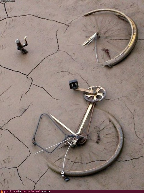 http://cheezpictureisunrelated.files.wordpress.com/2012/04/wtf-photos-videos-untitled10.jpg