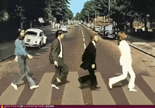 http://cheezpictureisunrelated.files.wordpress.com/2012/06/wtf-photos-videos-great-walk.gif