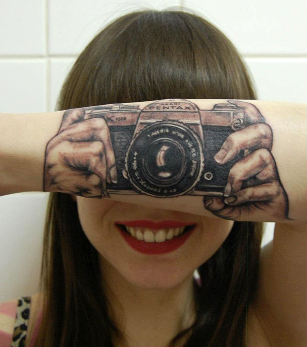 http://ic.pics.livejournal.com/tragemata/25155229/2410285/2410285_original.jpg